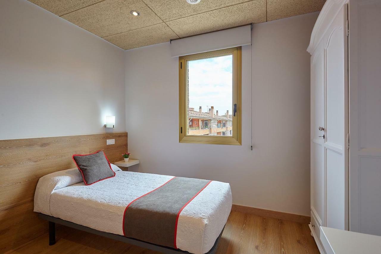 Hostal Nobadis Cervera  Exterior photo